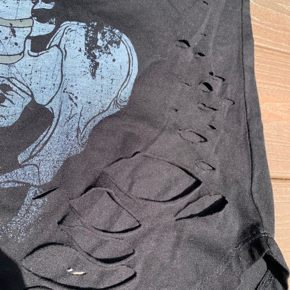 NWT Skeleton Distressed t-shirt - Picture 2 of 4